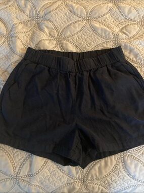 Vero Moda Navy High-Waist Elastic Waistband Shorts